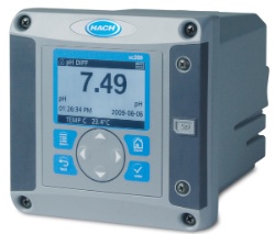 SC200 Universal Controller: 100-240 V AC (EU power cord) with one analog pH/ORP/DO sensor input, MODBUS RS232 & RS485 and two 4-20mA outputs